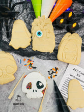 Load image into Gallery viewer, Halloween Cookie Decorating Kit, DIY Cookie Kit, (Large Cookies) ***INCLUDES 24 ITEMS*** With 4 Icing Bags &amp; 3 Deluxe Sprinkle!!
