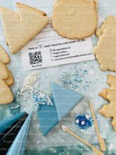 Load image into Gallery viewer, Winter Cookie Decorating Kit, Winter DIY Cookie Kit, (Large Cookies) ***INCLUDES 24 ITEMS*** With 4 Icing Bags &amp; 3 Deluxe Sprinkle!
