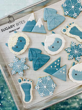 Load image into Gallery viewer, Winter Cookie Decorating Kit, Winter DIY Cookie Kit, (Large Cookies) ***INCLUDES 24 ITEMS*** With 4 Icing Bags &amp; 3 Deluxe Sprinkle!
