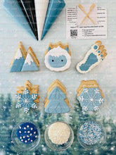 Load image into Gallery viewer, Winter Cookie Decorating Kit, Winter DIY Cookie Kit, (Large Cookies) ***INCLUDES 24 ITEMS*** With 4 Icing Bags &amp; 3 Deluxe Sprinkle!
